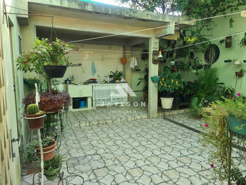 Casa à venda com 3 quartos, 150m² - Foto 28