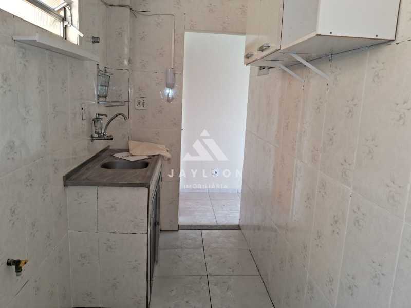 Apartamento à venda com 1 quarto, 40m² - Foto 13