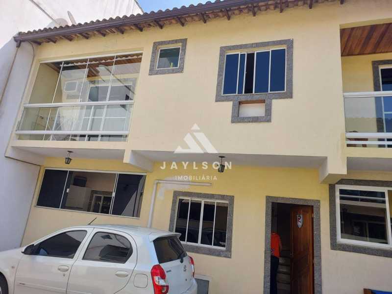 Casa de Vila à venda com 2 quartos, 68m² - Foto 2