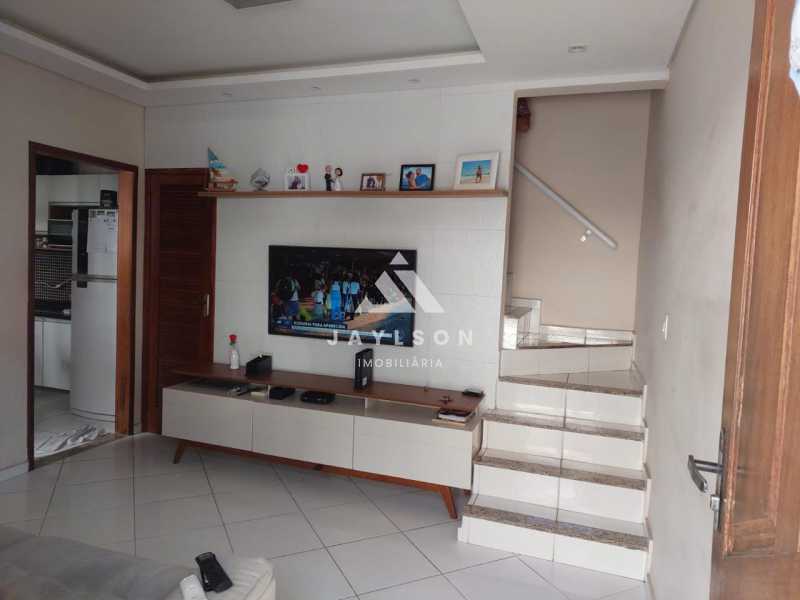 Casa de Vila à venda com 2 quartos, 68m² - Foto 4