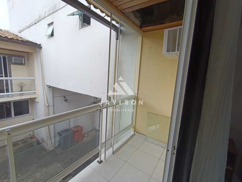 Casa de Vila à venda com 2 quartos, 68m² - Foto 21