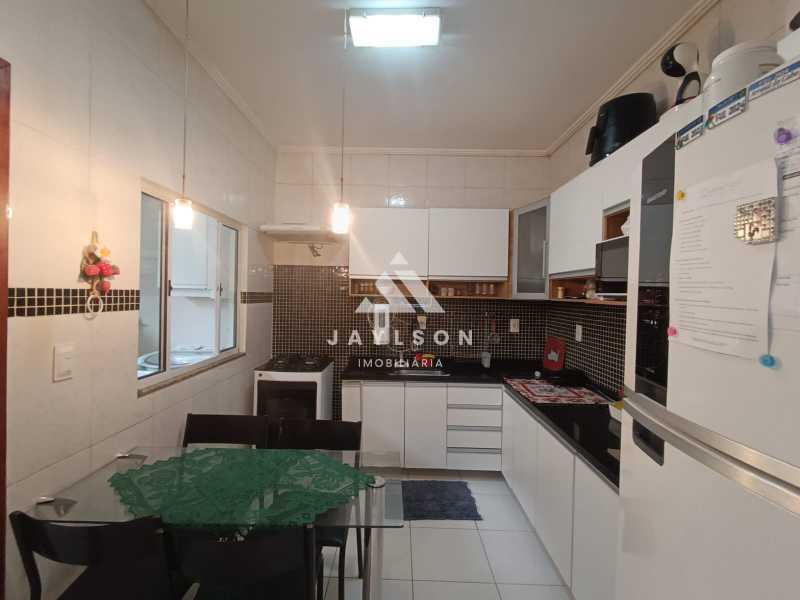 Casa de Vila à venda com 2 quartos, 68m² - Foto 9