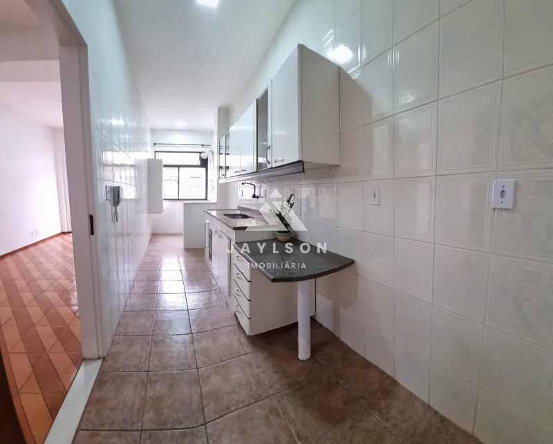 Apartamento à venda com 2 quartos, 68m² - Foto 5