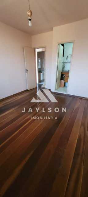 Apartamento à venda com 2 quartos, 68m² - Foto 8