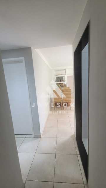 Apartamento à venda com 2 quartos, 62m² - Foto 4