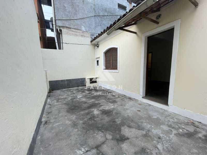 Casa à venda com 5 quartos, 100m² - Foto 17