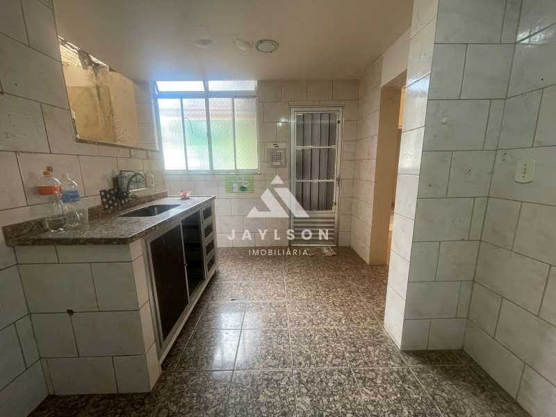 Apartamento à venda com 2 quartos, 65m² - Foto 18