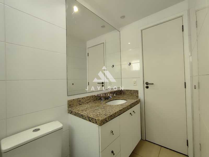 Apartamento à venda com 2 quartos, 83m² - Foto 19