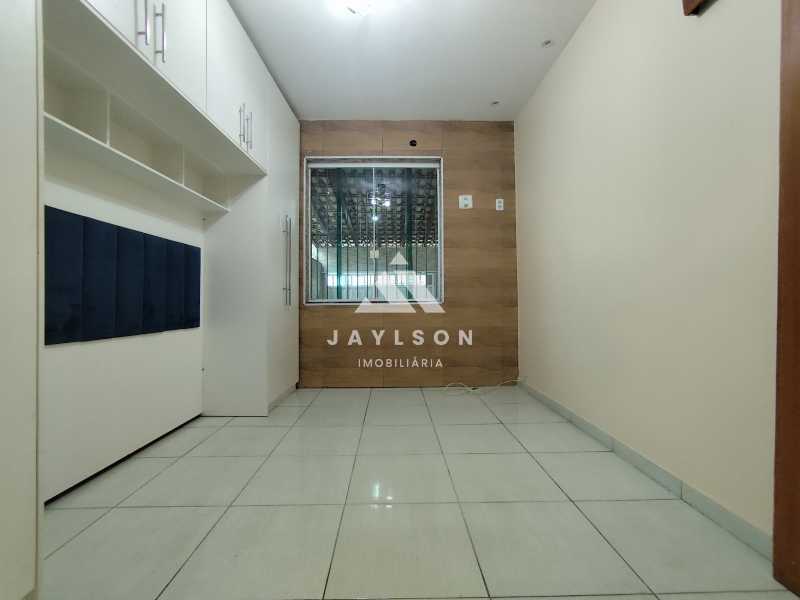 Casa à venda com 3 quartos, 114m² - Foto 13