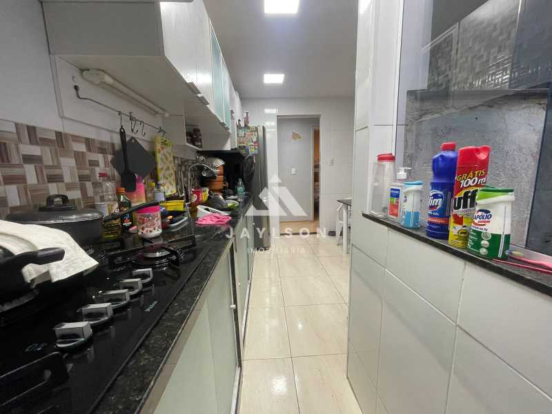 Apartamento à venda com 2 quartos, 70m² - Foto 16