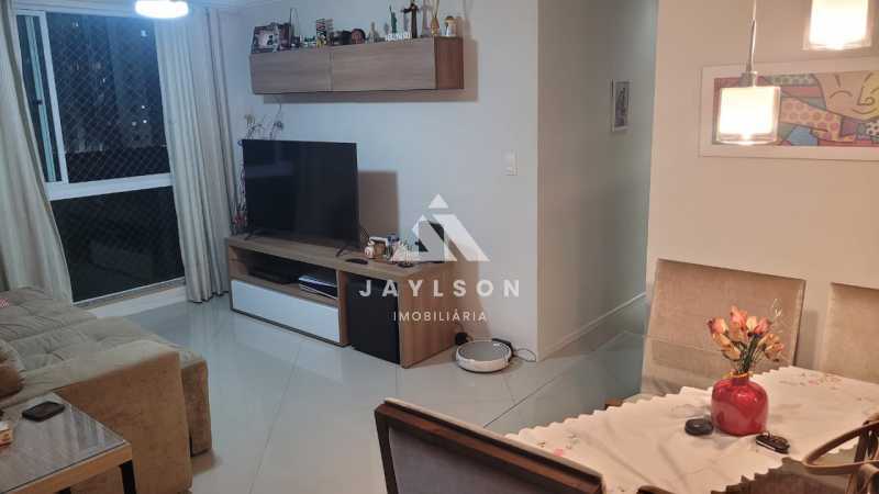 Apartamento à venda com 3 quartos, 76m² - Foto 8