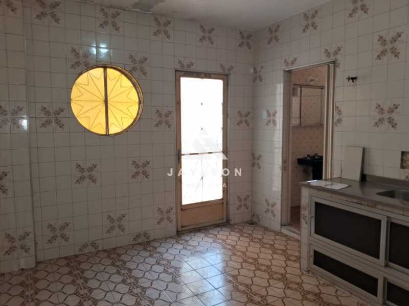 Casa à venda com 2 quartos, 80m² - Foto 13