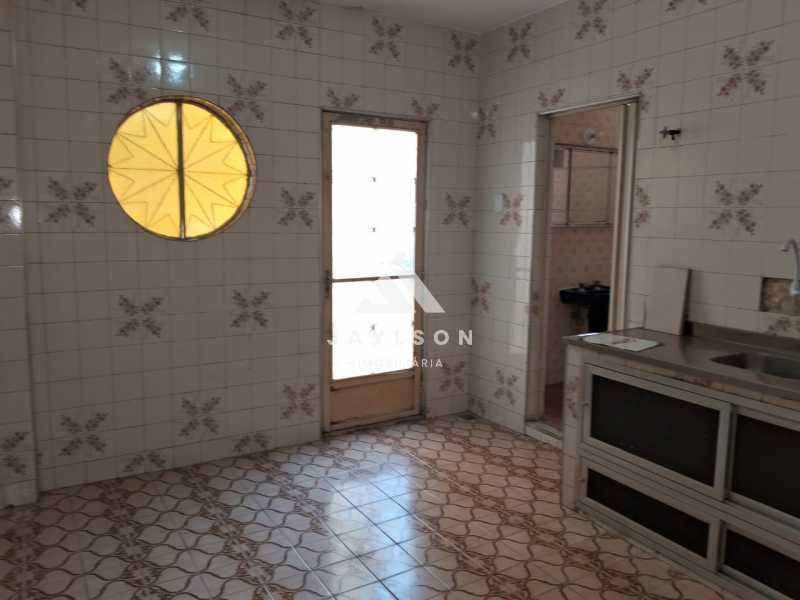 Casa à venda com 2 quartos, 80m² - Foto 14