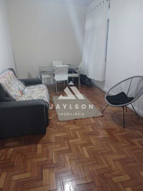 Apartamento à venda com 2 quartos, 62m² - Foto 1