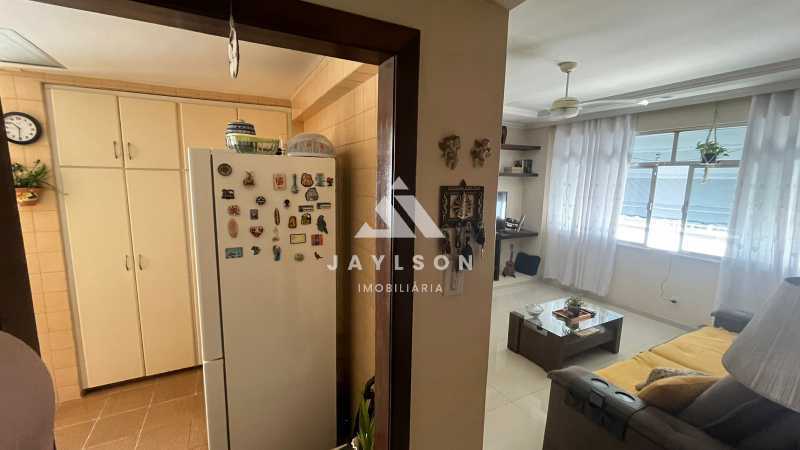 Apartamento à venda com 2 quartos, 71m² - Foto 11