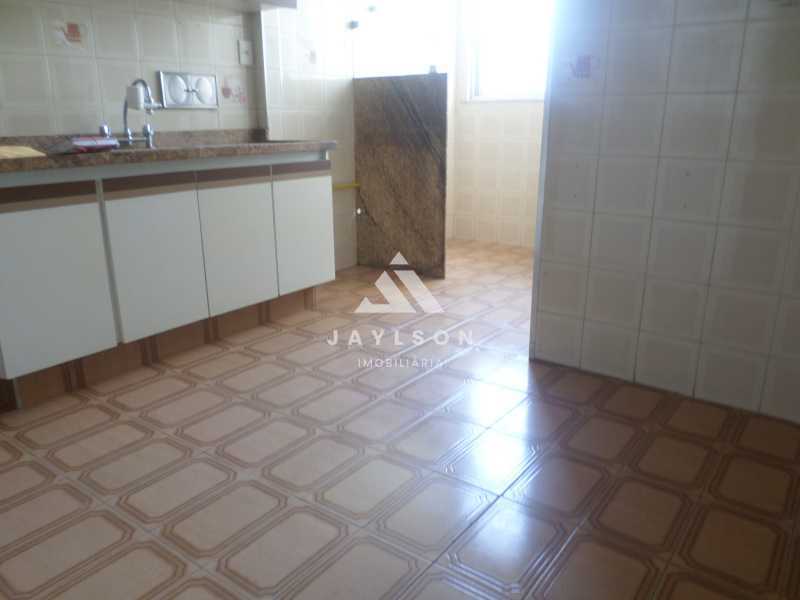 Apartamento à venda com 3 quartos, 90m² - Foto 15