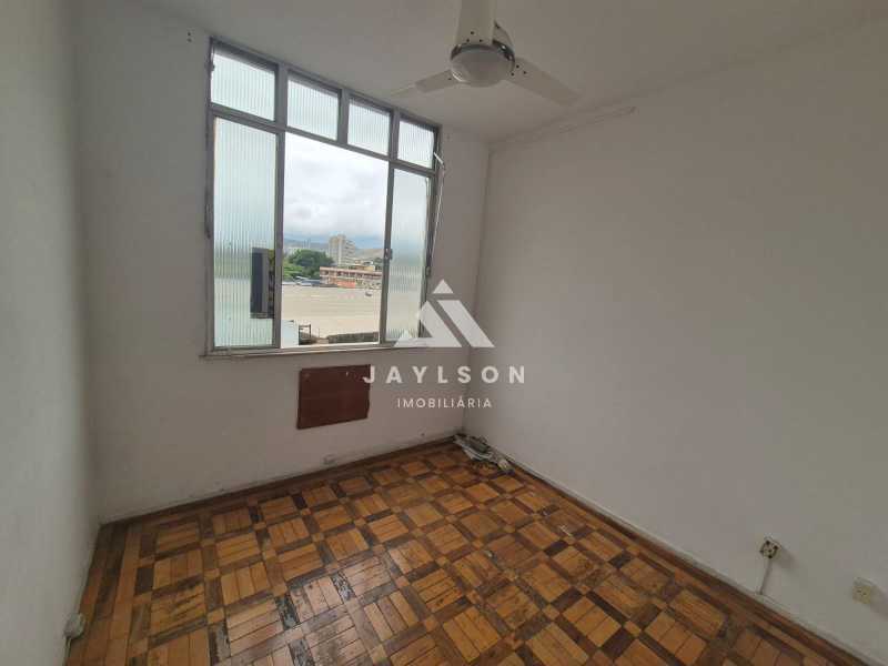 Apartamento à venda com 2 quartos, 75m² - Foto 8