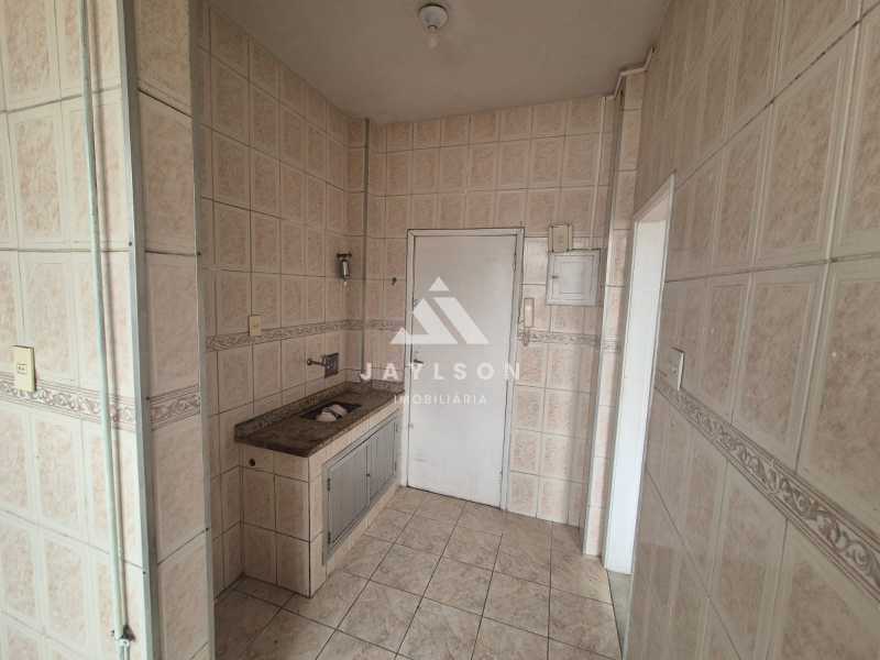 Apartamento à venda com 2 quartos, 75m² - Foto 14