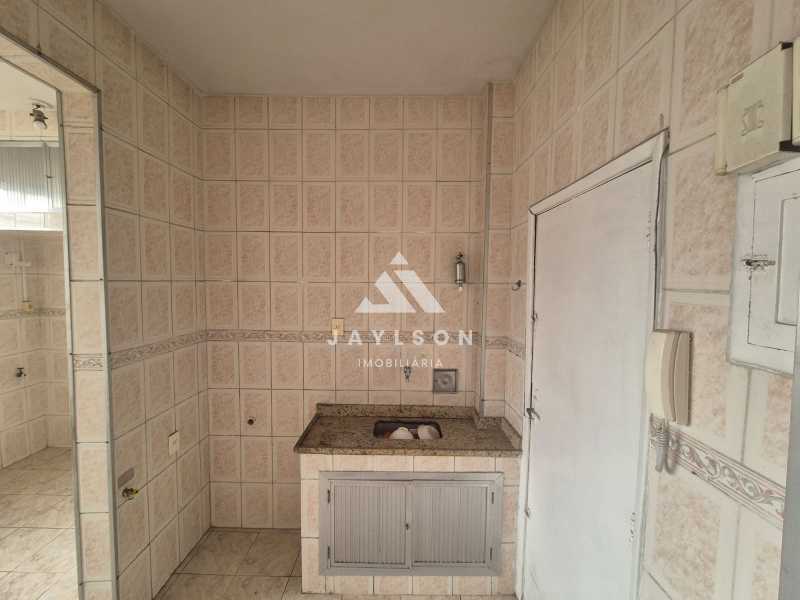 Apartamento à venda com 2 quartos, 75m² - Foto 15