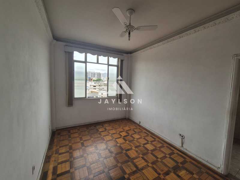 Apartamento à venda com 2 quartos, 75m² - Foto 1