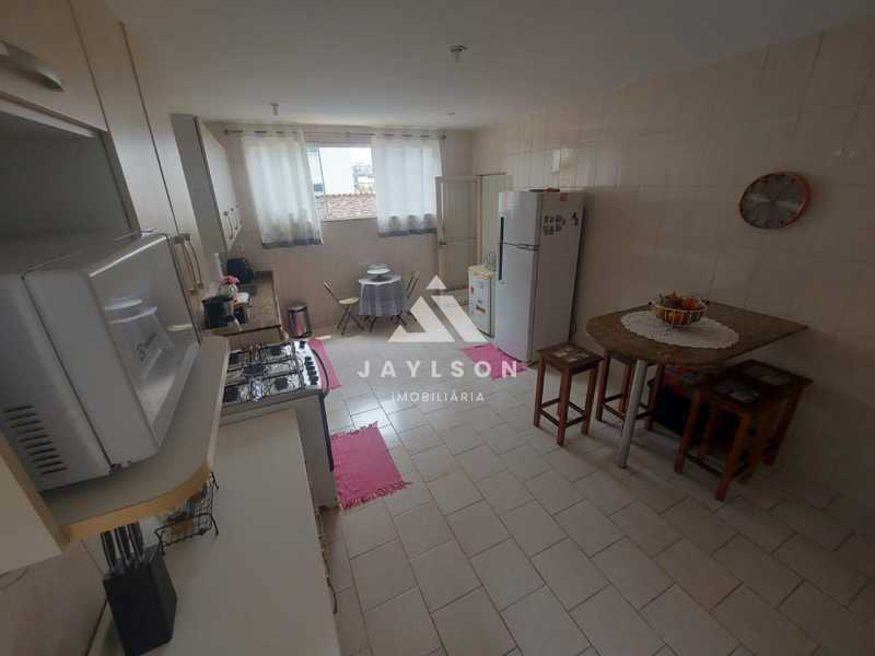 Casa à venda com 5 quartos, 180m² - Foto 17