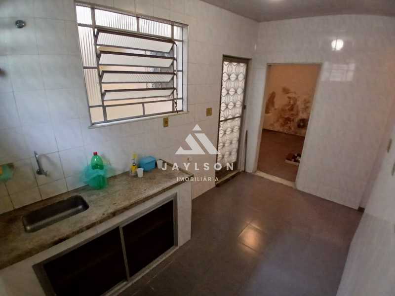 Casa de Vila à venda com 3 quartos, 70m² - Foto 20