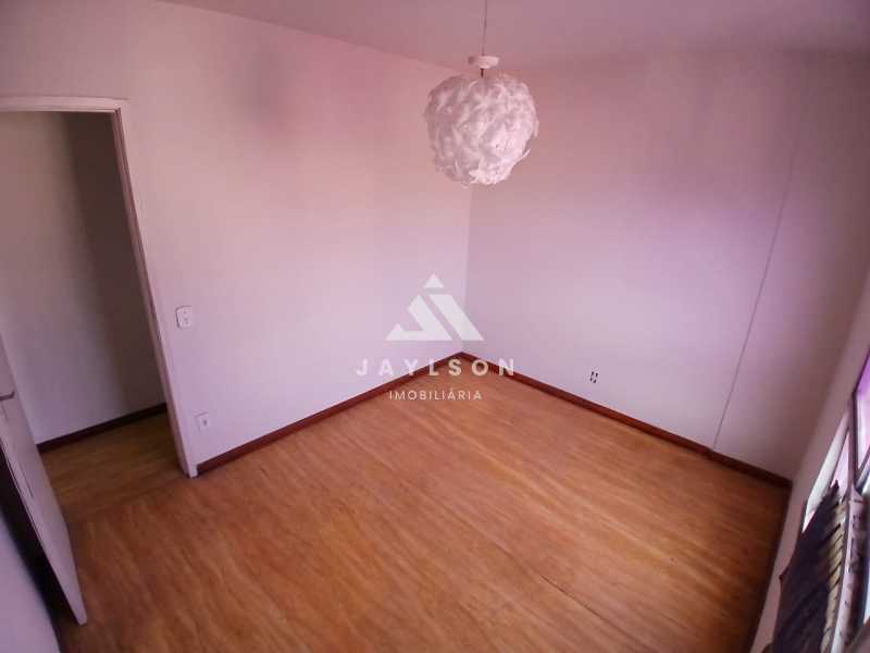 Apartamento à venda com 2 quartos, 66m² - Foto 15