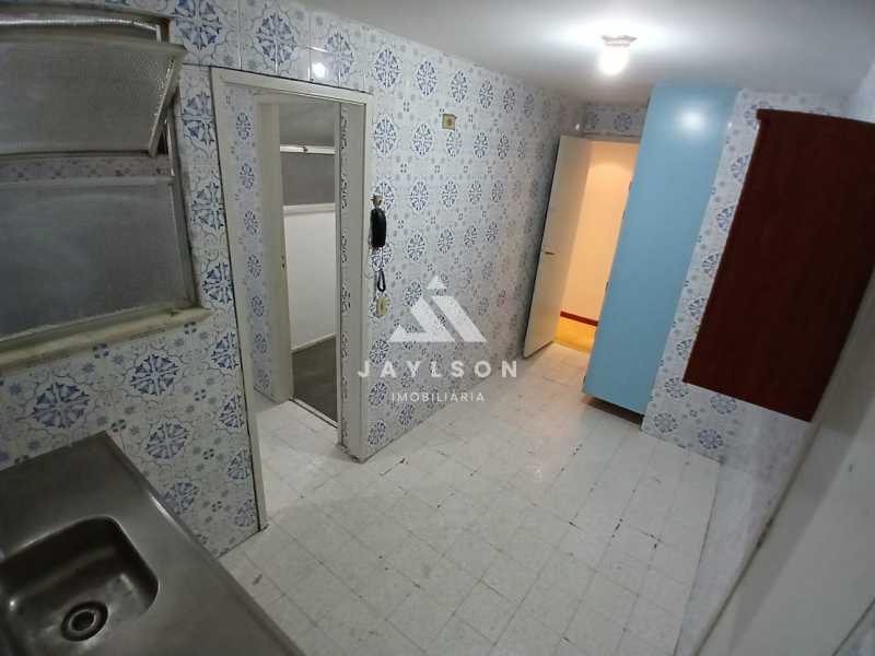 Apartamento à venda com 2 quartos, 66m² - Foto 21