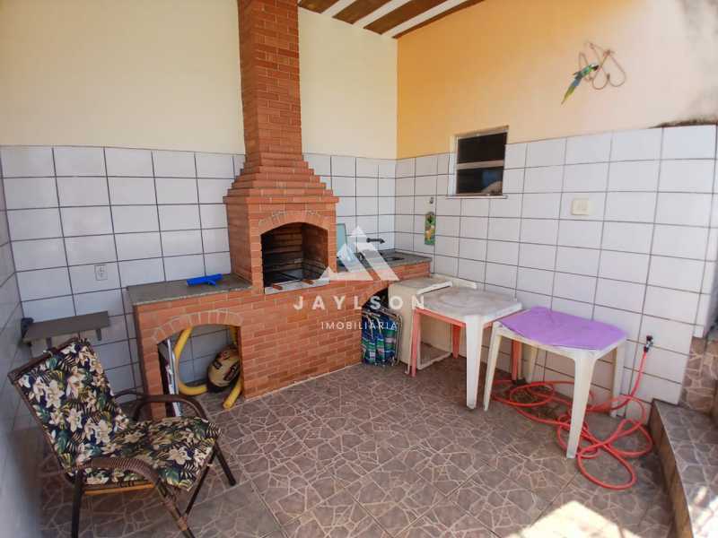 Casa à venda com 2 quartos, 101m² - Foto 2