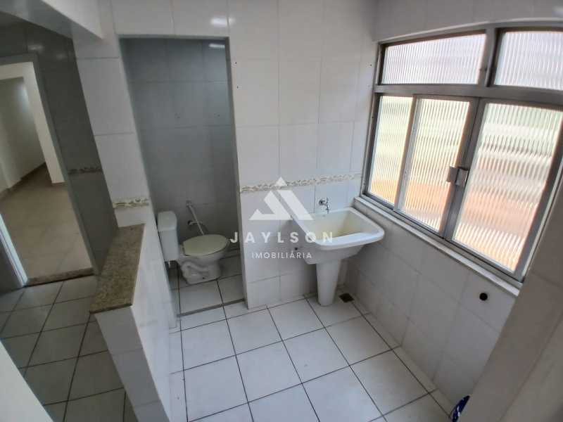 Apartamento à venda com 2 quartos, 75m² - Foto 22