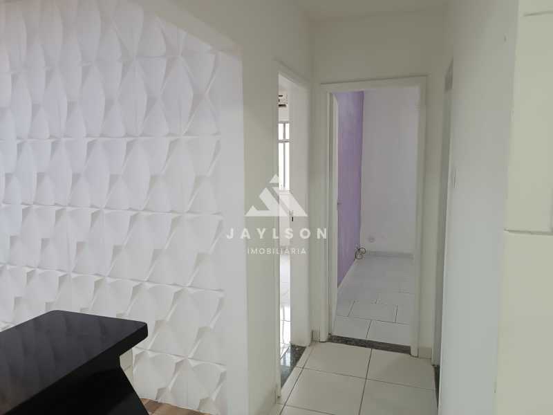 Casa à venda com 2 quartos, 60m² - Foto 11