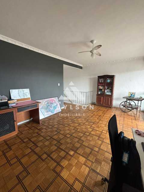 Casa à venda com 4 quartos, 1200m² - Foto 14