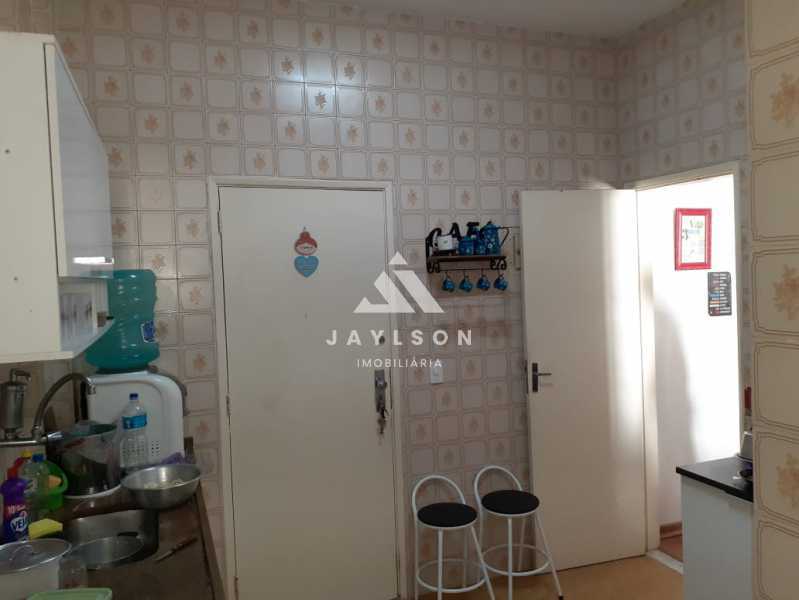 Apartamento à venda com 2 quartos, 75m² - Foto 18