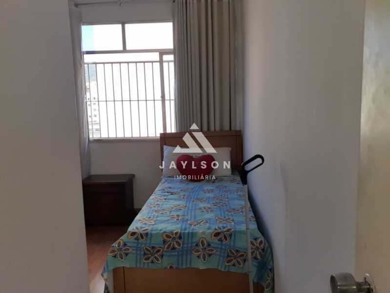 Apartamento à venda com 2 quartos, 75m² - Foto 10