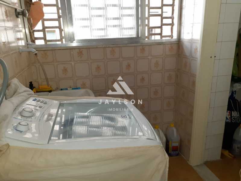 Apartamento à venda com 2 quartos, 75m² - Foto 19