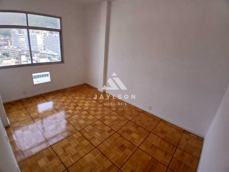 Apartamento à venda com 3 quartos, 130m² - Foto 16