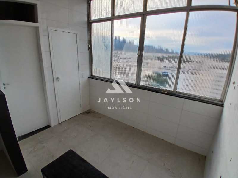 Apartamento à venda com 3 quartos, 130m² - Foto 27