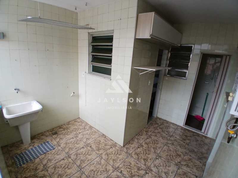 Apartamento à venda com 2 quartos, 85m² - Foto 20