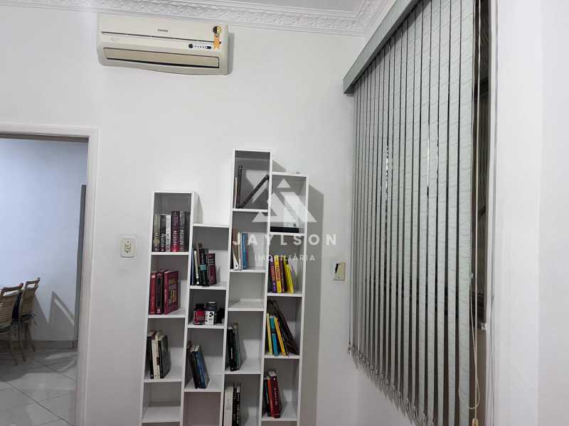 Casa à venda com 3 quartos, 90m² - Foto 2