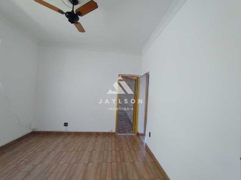 Apartamento à venda com 2 quartos, 63m² - Foto 2