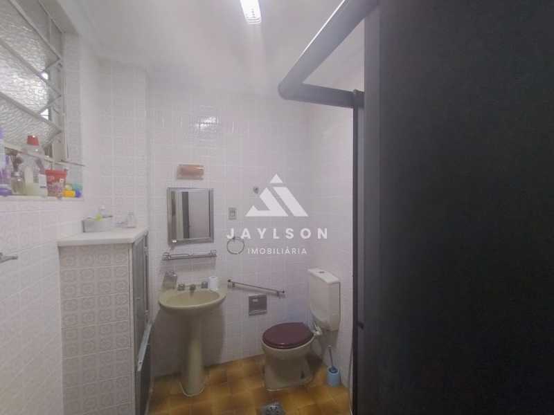 Apartamento à venda com 2 quartos, 97m² - Foto 11