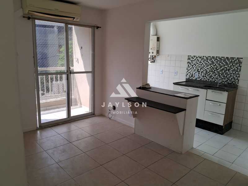 Apartamento à venda com 2 quartos, 53m² - Foto 2