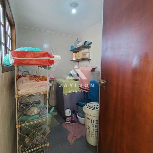 Casa à venda com 3 quartos, 193m² - Foto 9