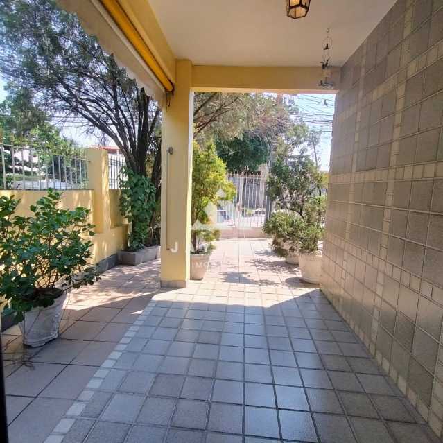 Casa à venda com 3 quartos, 193m² - Foto 18