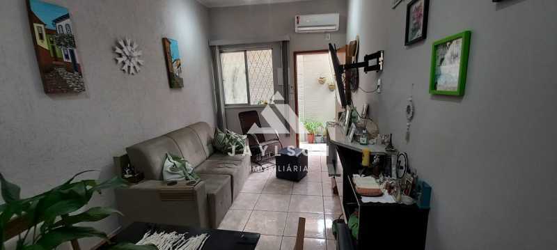 Apartamento à venda com 2 quartos, 39m² - Foto 4