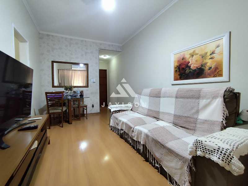 Apartamento à venda com 3 quartos, 75m² - Foto 2