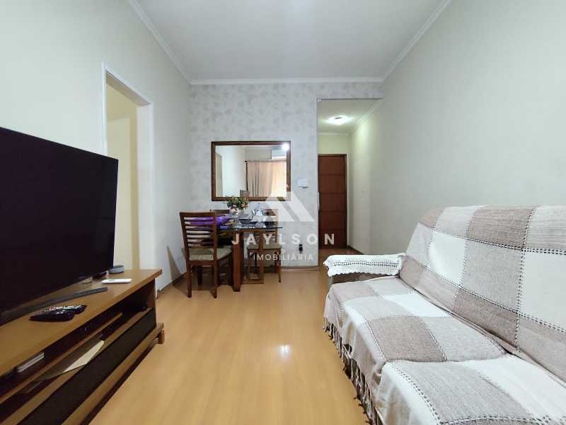 Apartamento à venda com 3 quartos, 75m² - Foto 4