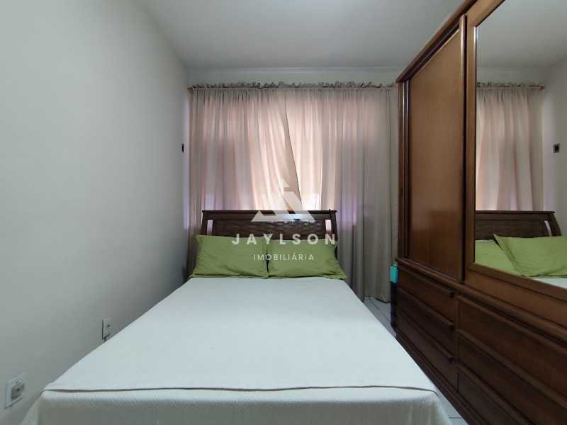 Apartamento à venda com 3 quartos, 75m² - Foto 13