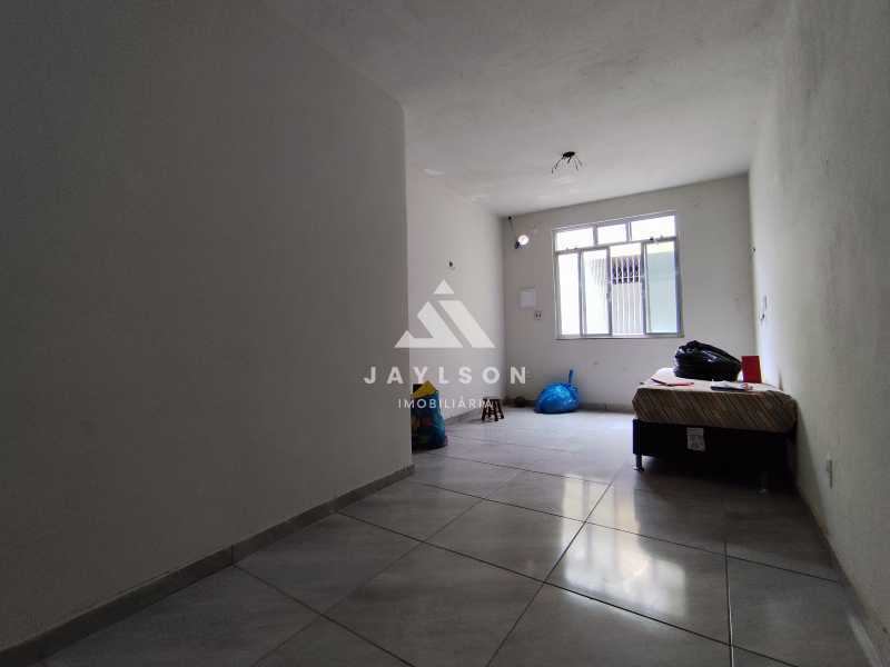 Apartamento à venda com 1 quarto, 63m² - Foto 16