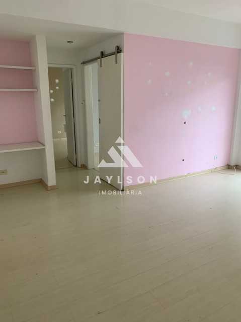 Apartamento à venda com 2 quartos, 70m² - Foto 16